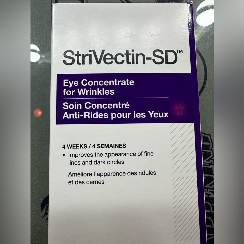 StriVectin-SD Eye Concentrate for Wrinkles IMPROVES APPEARANCE of FINE LINES